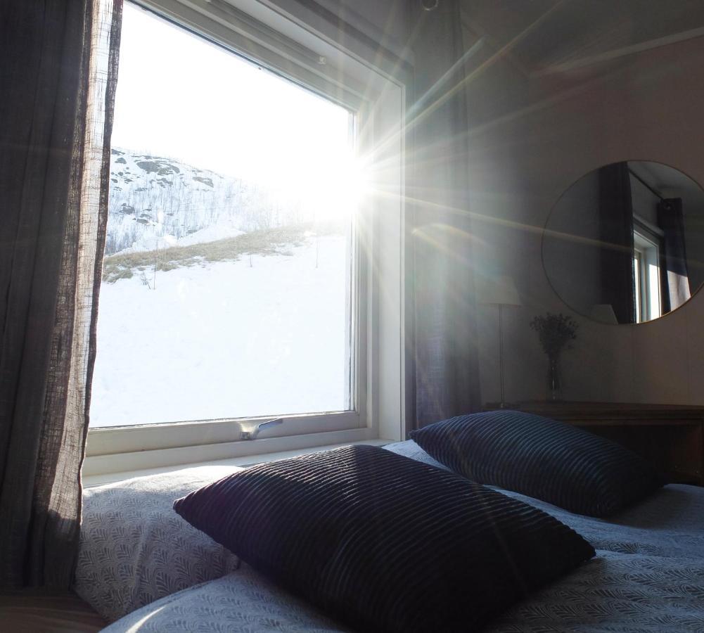 Vacation Home In Fjordgard With Views Of Segla And The Fjord Eksteriør bilde