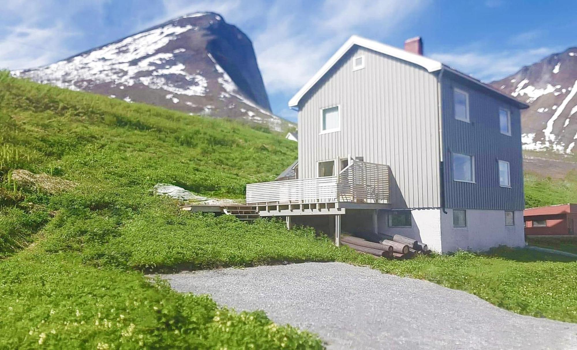 Vacation Home In Fjordgard With Views Of Segla And The Fjord Eksteriør bilde